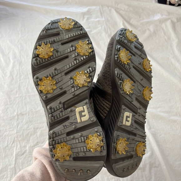 NWOT FootJoy Hyperflex Golf Shoe in Charcoal and Grey SZ 8 M main image 4